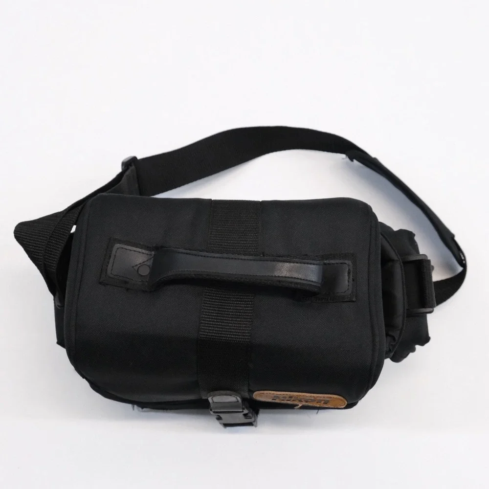 Nikon adjustable shoulder